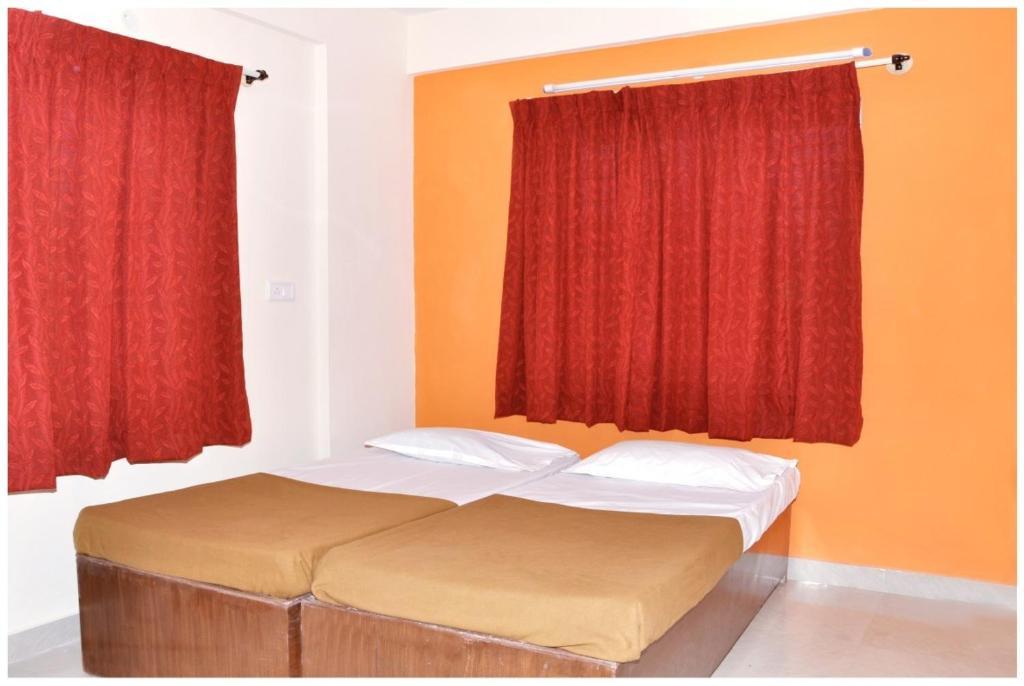 Maple Inn Budget Hotel Bangalore Eksteriør bilde